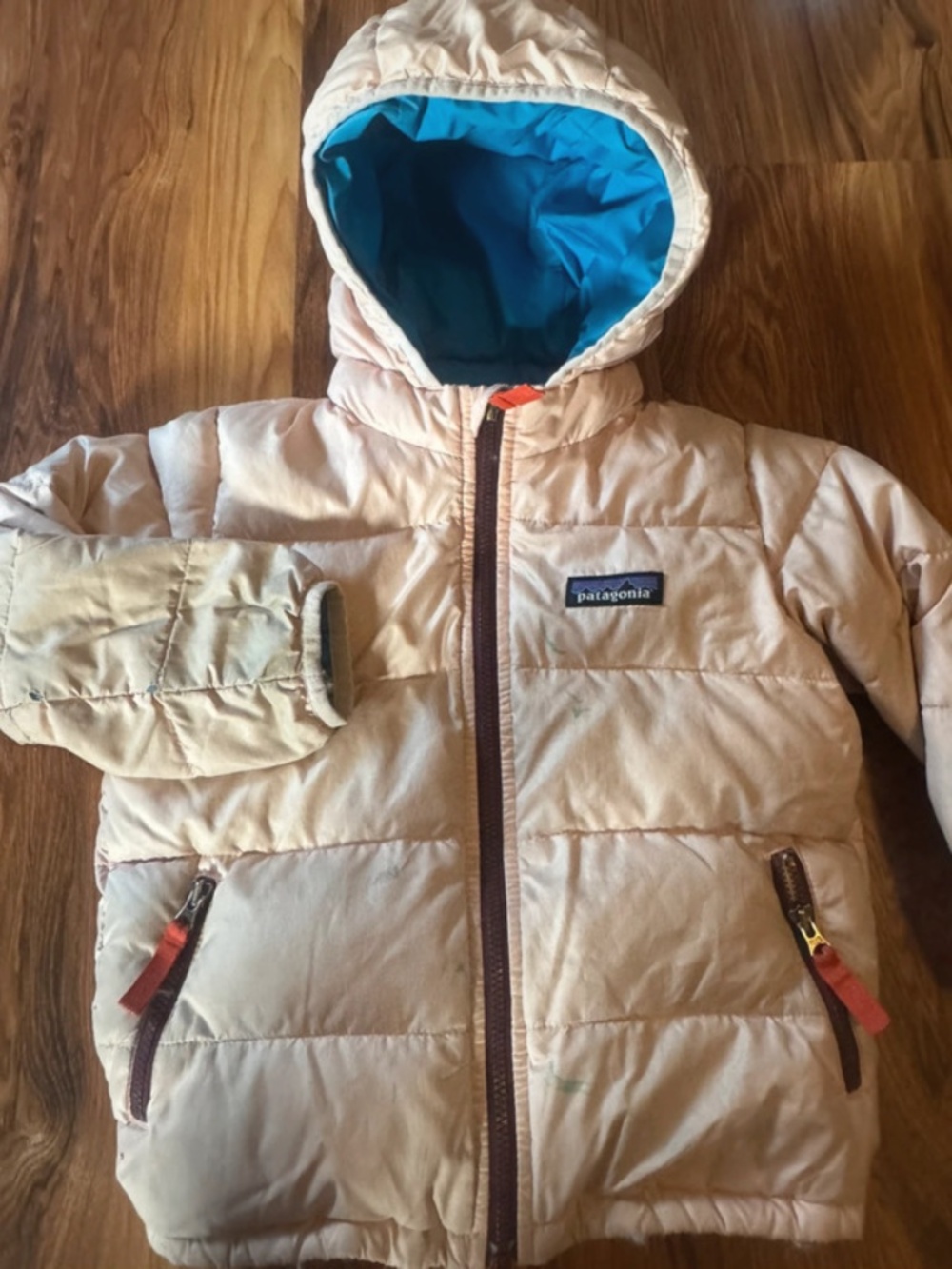 Patagonia apricot hi loft Puffer Jacket with Blue Lining size 2T 700 fill goose